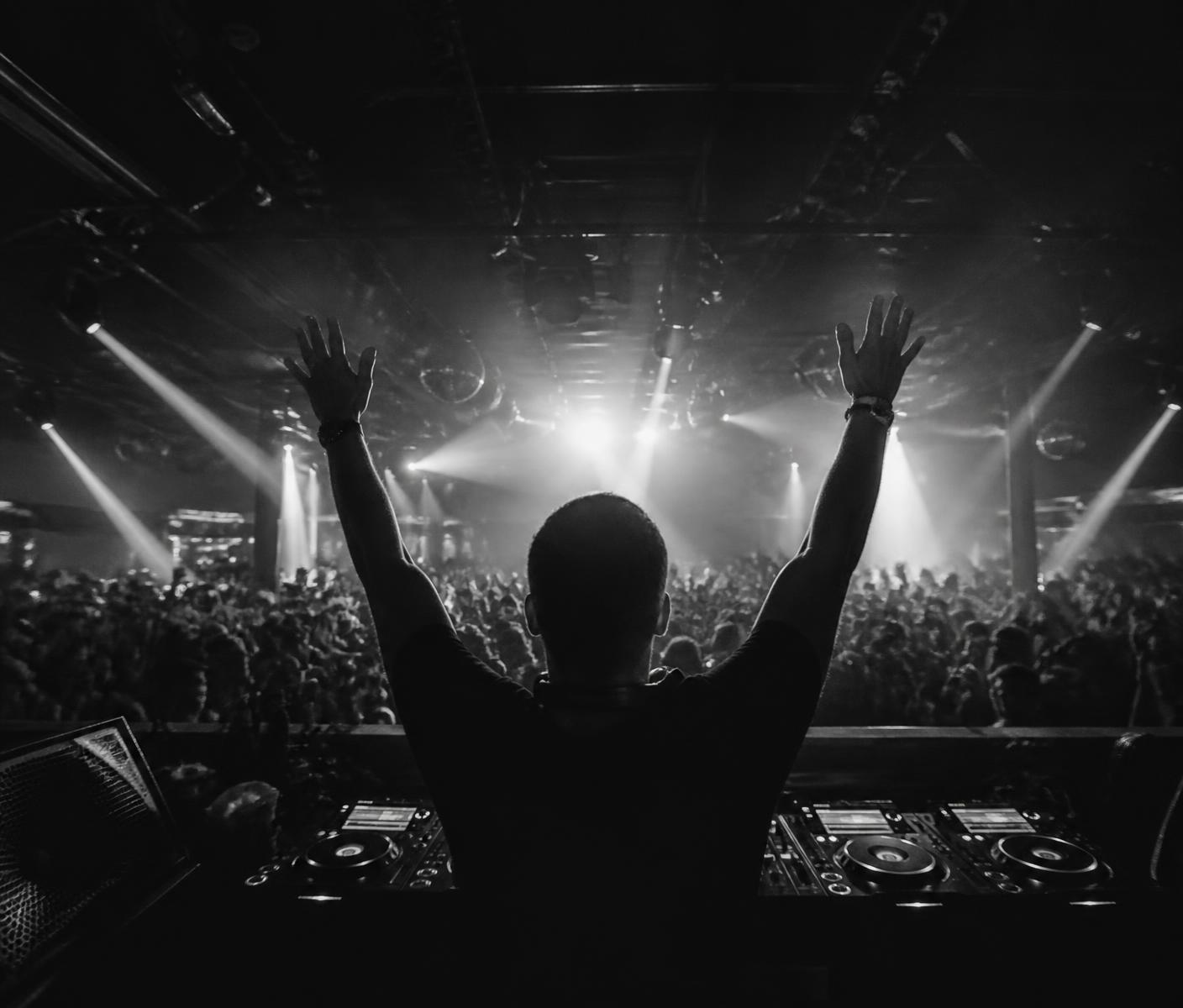 Closing Night Headline Set